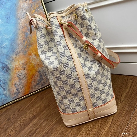 WIS NOÉ VUITTON LOUIS 0228